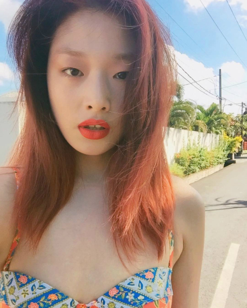 청춘시대2 조장군 최아라의 낯선 모습···긴머리에 수영복까지