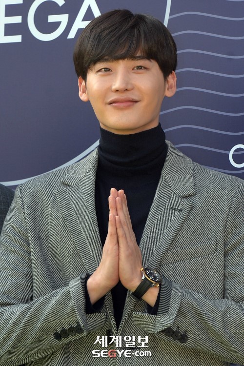 변호인이 밝힌 이종석 팬미팅 귀국 지연 전말은?