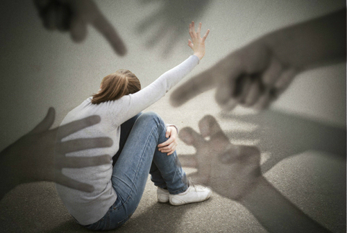 “유방암 예방하려면 가슴 주물러야” 새마을금고 이사장 성희롱 발언 논란