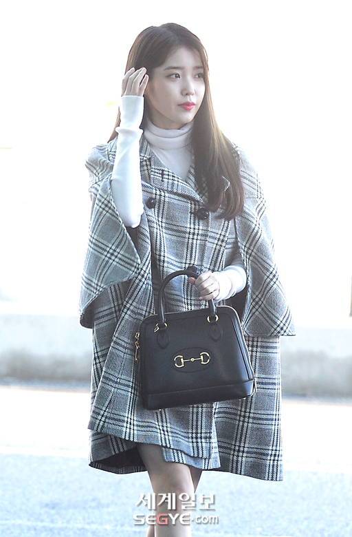 ‘코로나 지역’ 밀라노 다녀온 아이유, 납세자의 날 시상식 불참