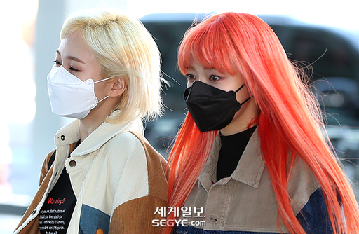 [포토] 에버글로우 미아-온다 화려한 헤어 컬러