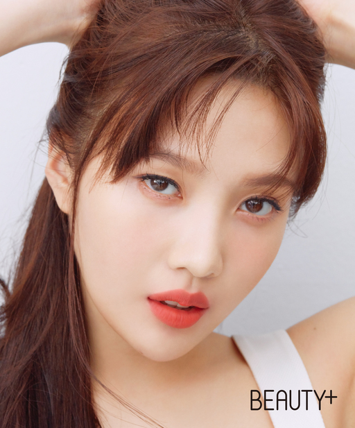 레드벨벳 조이 뷰티 화보…하늘하늘한 메이크업의 유혹