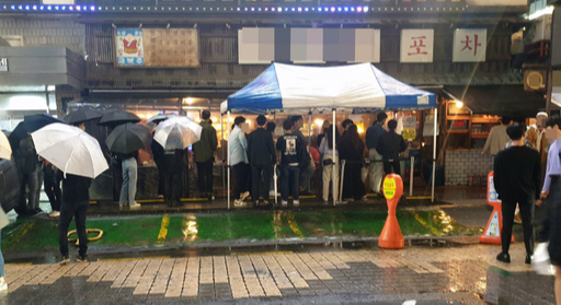 “여긴 이태원 아니잖아”… 강남 실내포차 ‘바글바글’