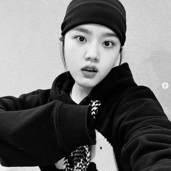 김향기, 3개월 만에 전한 반가운 근황…인형보다 더 귀여운 비주얼에 시선 집중