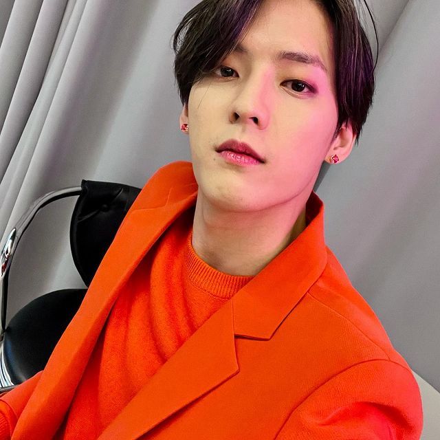 음성 판정 받았던 비투비 이민혁, 결국 코로나19 확진 기침·발열에 재검