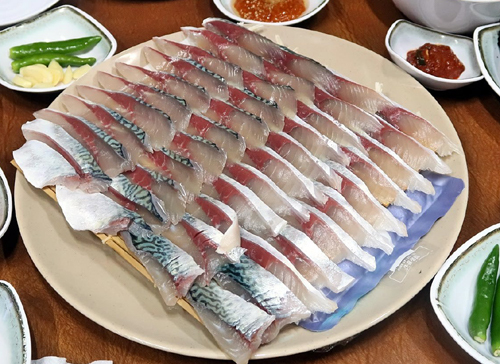 갈치튀김·김치복국·고등어회… 多 맛있네! [김새봄의 먹킷리스트]