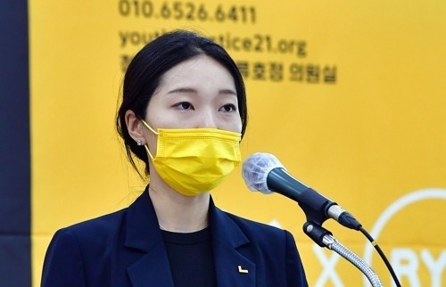 “과잉됐다” 청년정의당 강민진 일침… “미테랑은 혼외자 있다고 아무도 신경 안 썼다”