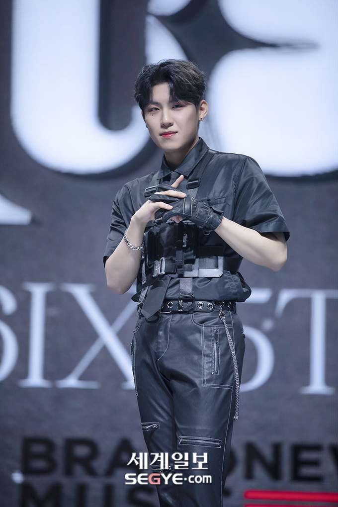 [포토] 에이비식스 박우진 카리스마 눈빛