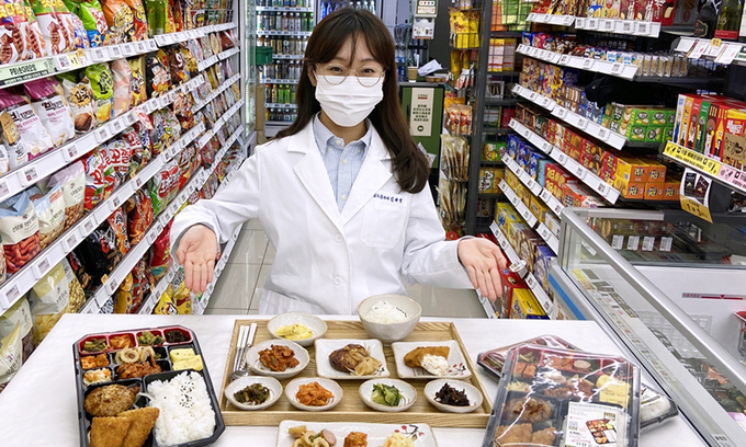 “늦게 가면 못 먹어요”…점심 밥값 뛰니 ‘편도족’도 뛴다 [이슈+]