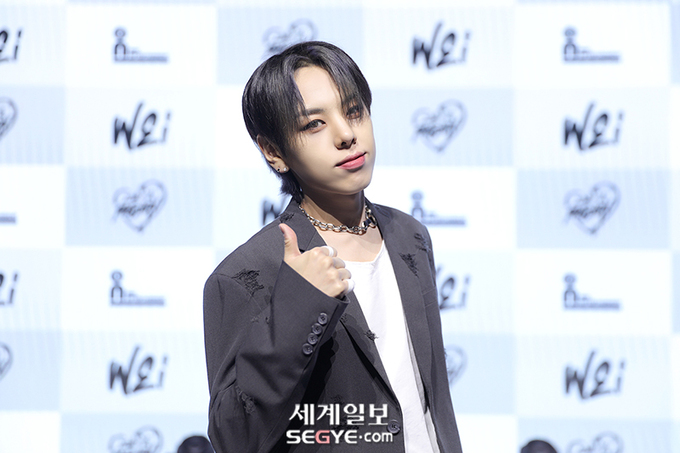 [포토] 위아이 대현 매력적인 눈빛