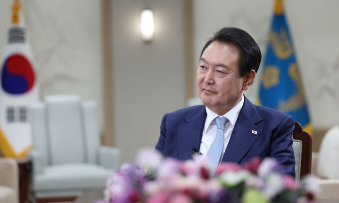與 전대 앞두고 ‘스킨십’ 늘리는 尹… ‘친윤 당 지도부’ 포석?