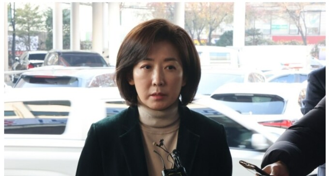 나경원 “尹 순방서 많은 성과 내길… 의견 경청 중 출마 여부는 더 고민”