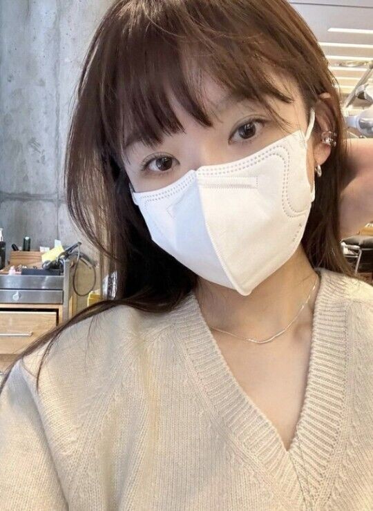 강민경, 열정페이·부친 사기혐의 논란 후 근황 “앞머리 잘랐어요”