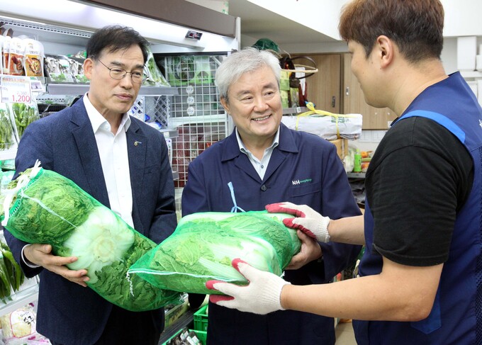 박성직 서울강동농협 조합장 추석 성수품 수급·가격 동향 점검
