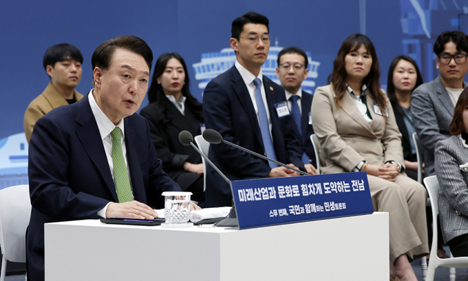 尹 “2조6000억 들여 영암∼광주 47㎞ ‘아우토반’ 건설”