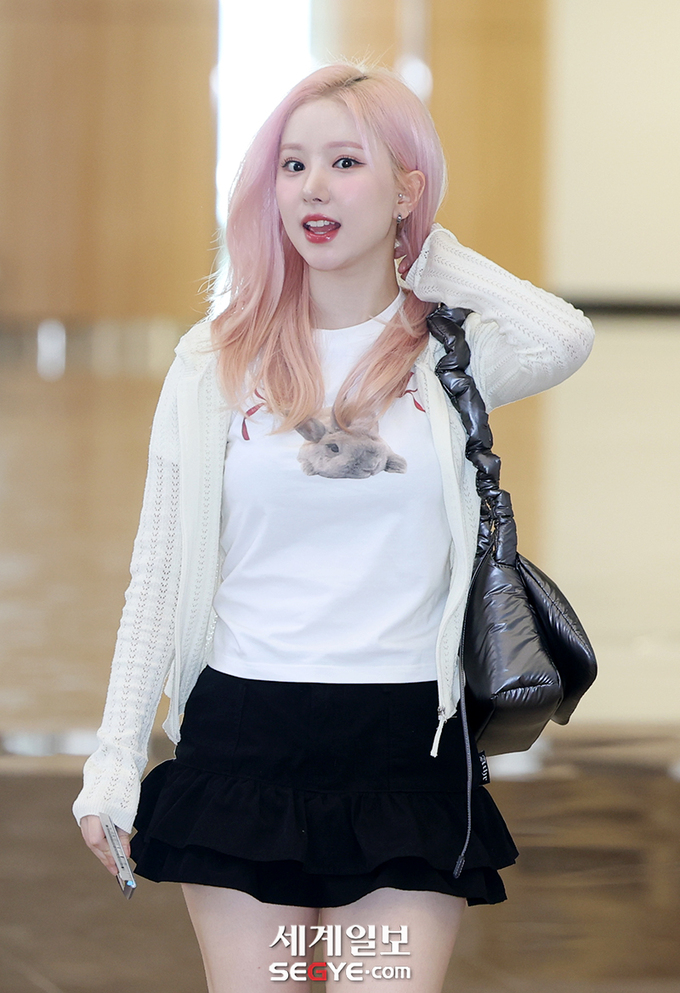 [포토] 비비지 은하 시선 사로잡는 핑크 헤어