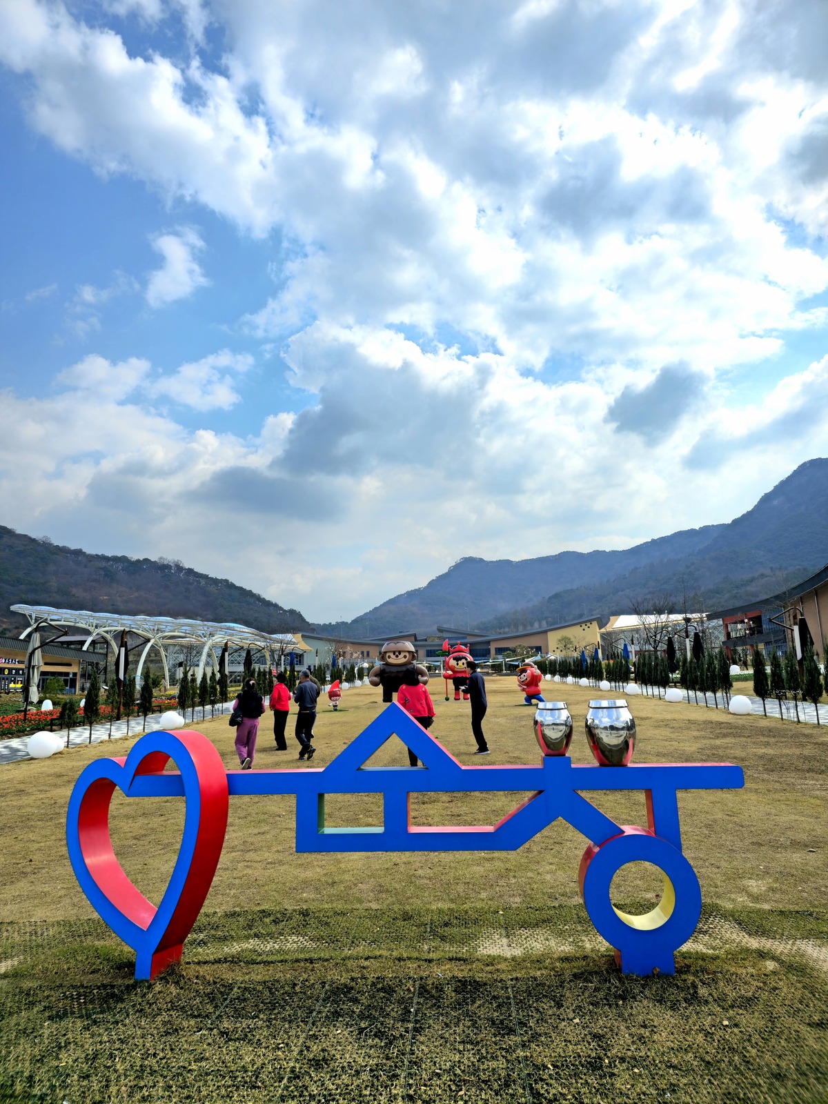 사랑하는 이 봄편지 닮은 벚꽃길 걷는 순창 여행 [최현태 기자의 여행홀릭]