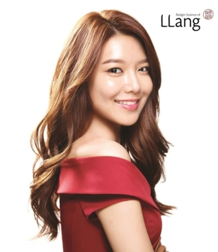 [OTHER][27-08-2012]SooYoung ghi hình cho CF mới của thương hiệu mỹ phẩm cao cấp "LLang" - Page 3 2014122200931_0_99_20141222095308