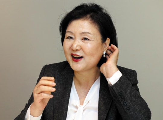 [김정숙여사인터뷰] "재인씨는 처음과 끝이 다 보이는 일관성 있는 사람" | 인스티즈