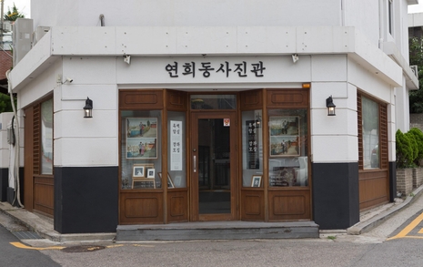 [C컷] 30초면 한달 예약 끝… 사람을 찍는 사진관