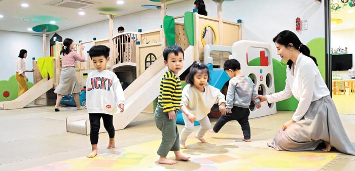 中企 공동 어린이집이 생겨 얼마나 좋은지… 저녁 8시까지 봐주니 퇴근할 때 데리고 가요