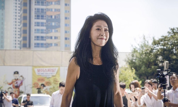 그 거물의 아들이 노트북 훔쳐... 페북 글 김부선, 항소심도 벌금형