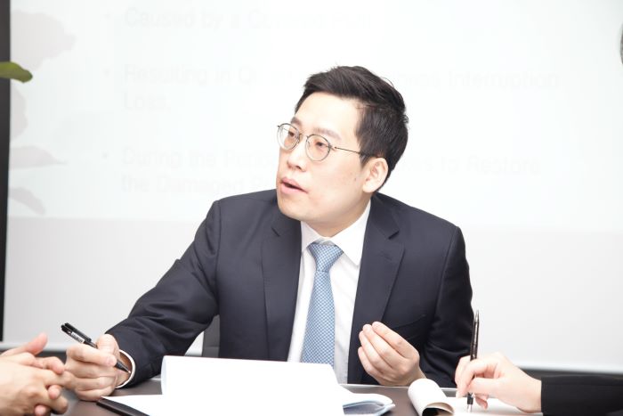 상주한 상업용 건물에서 코로나19 확진자가 나올 경우, 건물의 임대인 또는 임차인이 어떤 조치를 취해야 할까? 상업용 부동산 실전 법률 컨설팅