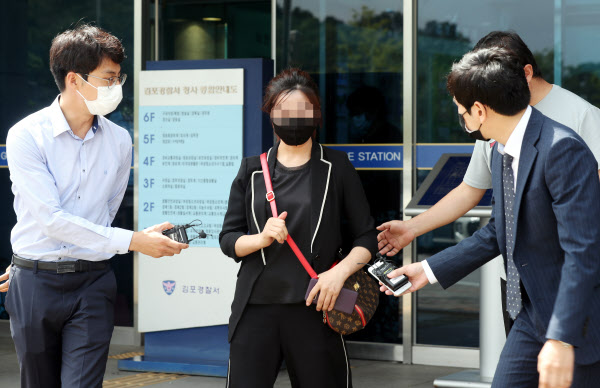 월북 탈북민 신고했던 유튜버 개성아낙 경찰 조사 받아
