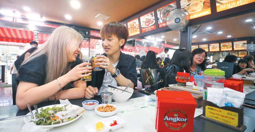논산 市場 주말손님 90% 외국인… 남동·시흥공단엔 新상권 생겨