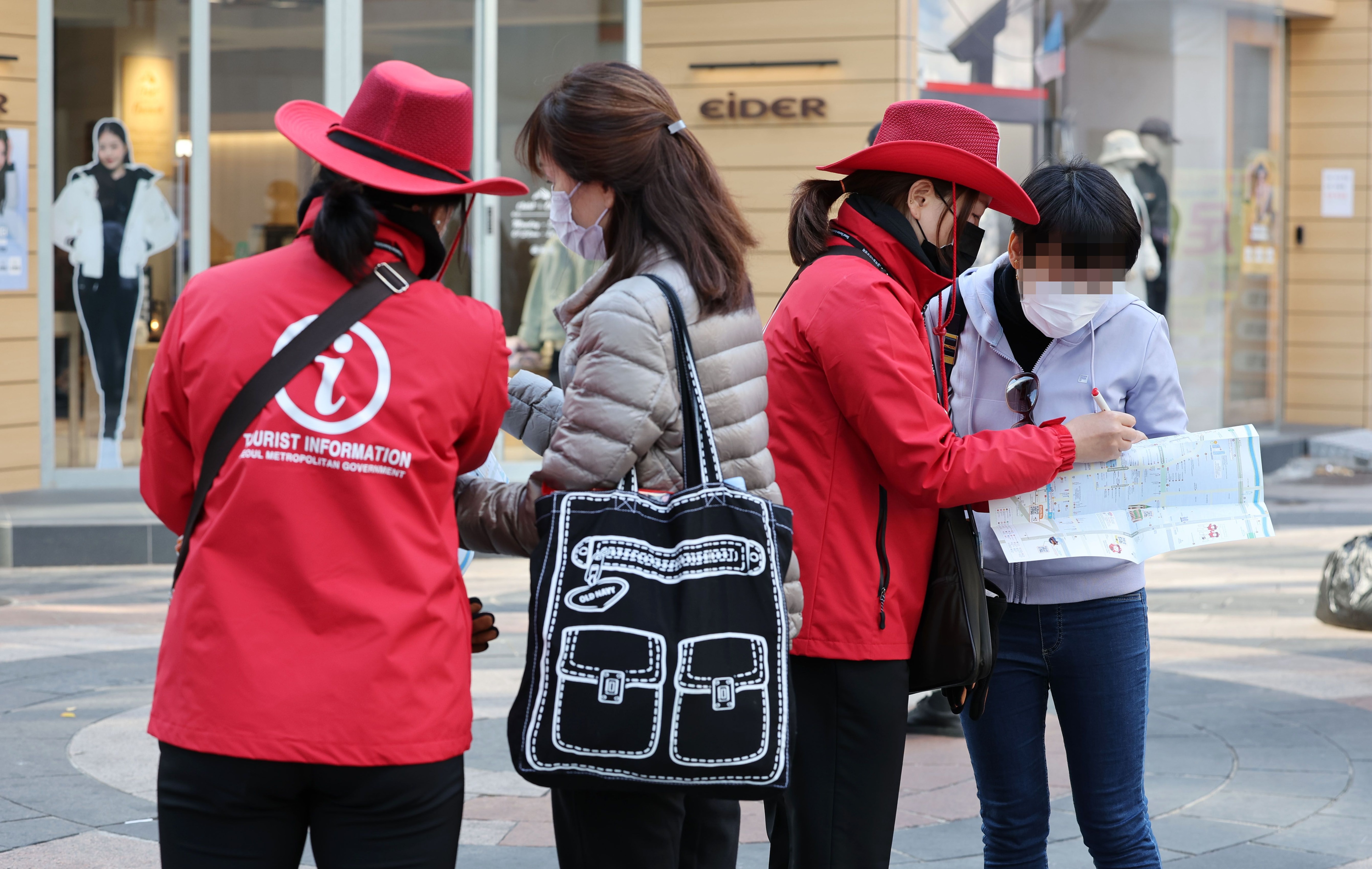 中, 한국인 단기비자 발급 중단… 리오프닝주 약세