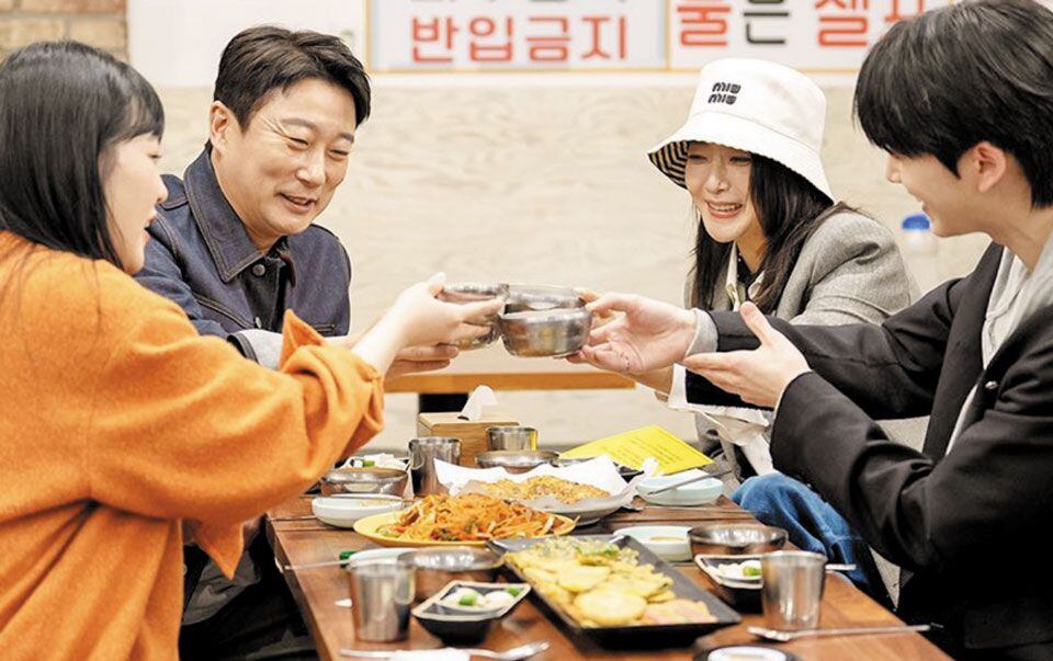 밥 먹는 30분, 부담없이 수다 떠는 ‘밥 친구 예능’