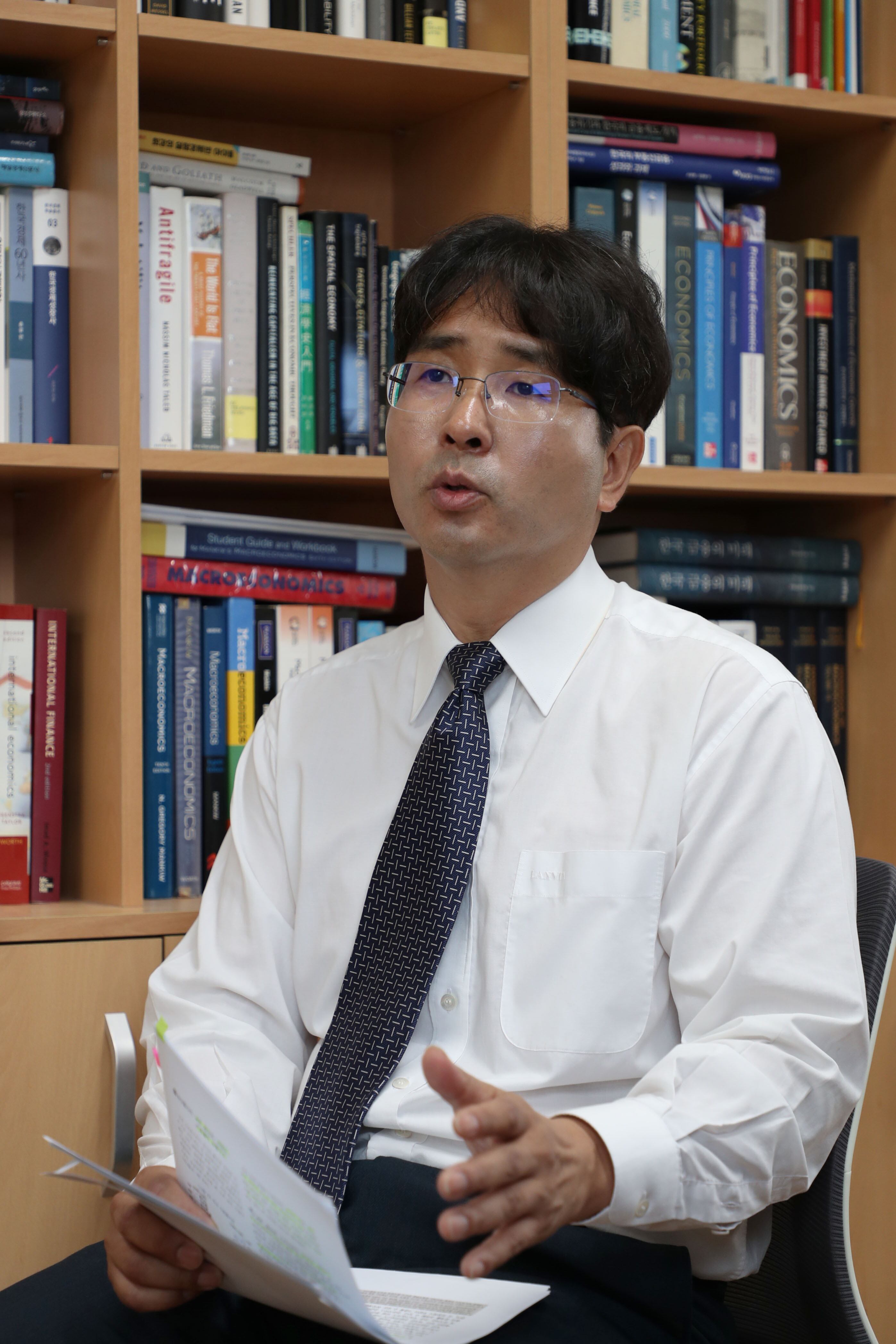 “빚내서 낮춘 공공요금, 現세대가 혜택 누리지만 부담은 자녀 세대가 진다”