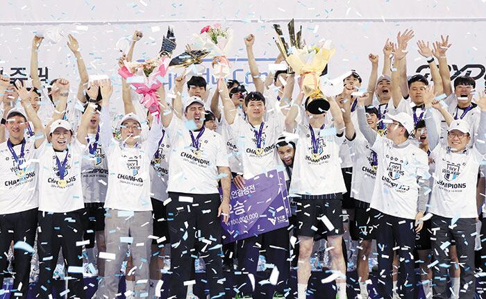 외국인 사제의 힘… 현대캐피탈 ‘트레블’