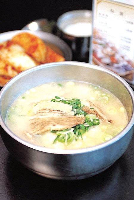 [박찬일 셰프의 푸드 오디세이]서울의 옛맛…추탕·설렁탕·해장국 ‘장국의 도시’