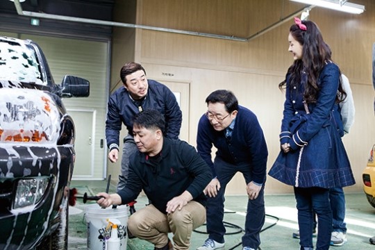 [MBN]비법노트 고수열전…콜라와 모기약으로 세차하는 달인