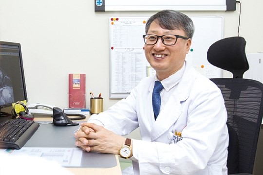 [PEOPLE]고려대 구로병원 암병원 설립한 서재홍 교수 | 접수부터 수술까지 일주일이면 끝