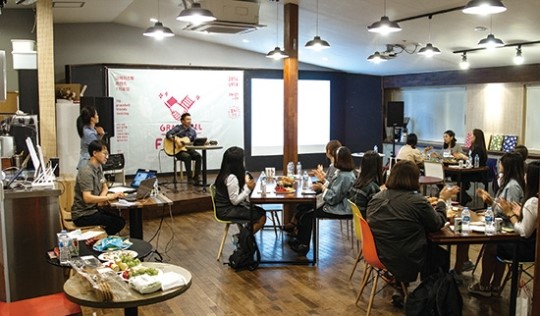 달아오르는 공간 대여 비즈니스…빈집 빌려 MT도 가고 파티도 열고