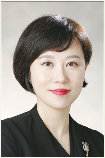 [2019 대한민국 대표 자산 컨설턴트 14人] 심혜진  KEB하나은행 법조타운골드클럽 Gold PB부장 | 램프 요정 ‘지니’ 같은 고민 해결사