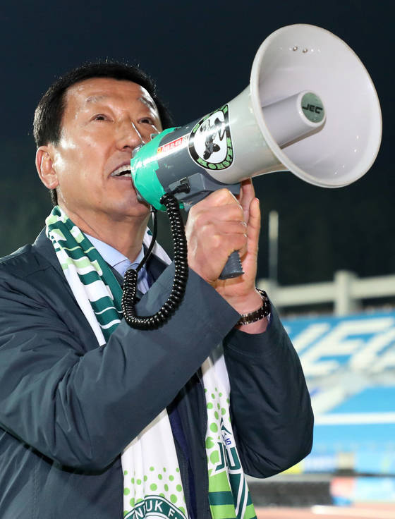 봉동이장 최강희 전북 감독, K리그 역대 사령탑 최다 211승 봉동이장 최강희 전북 감독, K리그 역대 사령탑 최다 211승