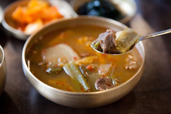 대프리카에선 한여름 밤에도 굽고 찌고 튀긴다