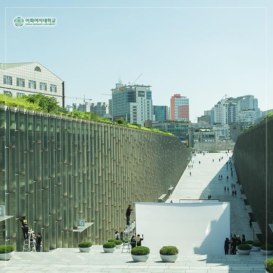 이화여대 샤워실 들어가 찰칵…잡고 보니 몰카범은 일본인