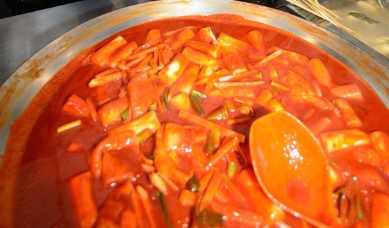 “즉석떡볶이 배달에 버너 안 왔다” 갑질 논란 일으킨 공무원