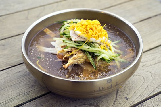 전주보다 고운 진주비빔밥, 평양보다 진한 진주냉면