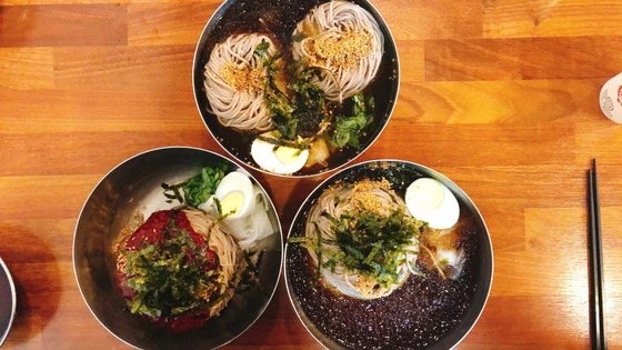 [아재의 식당] 막국수와 돈까스가 세트, 이 조합이 맛있는 이유