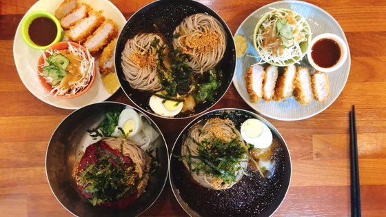 [아재의 식당] 막국수와 돈까스가 세트, 이 조합이 맛있는 이유