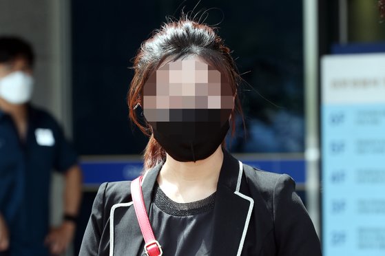 월북 김씨, 차 빌려가 안준다 경찰서에 나타난 개성아낙