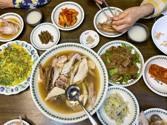 아침저녁 먹여주고 반찬 20개… ‘강진 1주일 살기’ 대박 비결