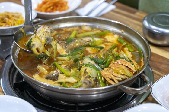 50만년 세월이 빚은 비밀…한탄강 얼어도 ‘혀’ 녹이는 그 맛