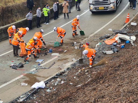 일 허탕치고 돌아오는 길에…원정 근로 中동포 ‘승합차 참변’