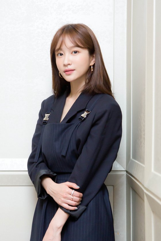 담배 피우고 XX 욕설에··· 안희연, EXID 벗고 멘붕 온 까닭